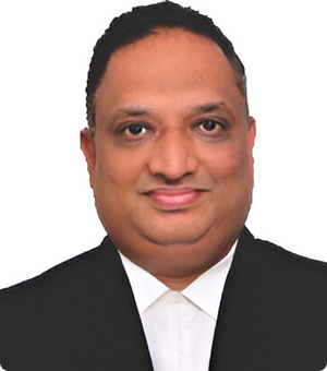 Adv. Shri. Mandar V. Paranjape